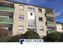 12-Familienhaus mit 13 Garagen!