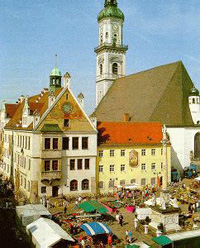 Der Marktplatz mit Mariendom in Freising