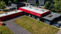 Halle mit Büro