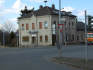 Haus mit Nebengebäuden